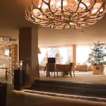 Royal Hotel